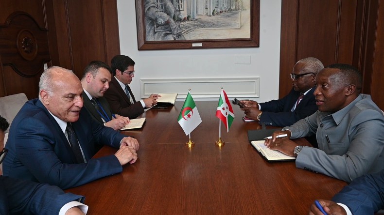 عطاف يجري بنيويورك محادثات مع وزراء خارجية عدد من الدول الشقيقة والصديقة