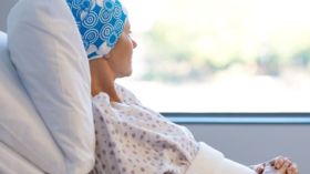 مرضى السرطان.. ضحايا خبث الداء وتجار العلاج