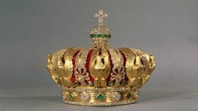 السطو على المتحف الأكثر زيارة في العالم وسرقة مجوهرات لا تقدر بثمن!