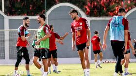 أول حصة تدريبية للخضر تحضيرا لمواجهة الصومال وبلعيد يخلف توقاي