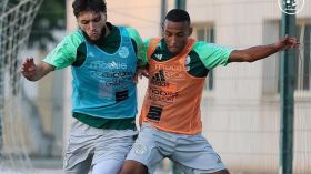 “الخضر” على بعد خطوة من حسم التأهل للمونديال