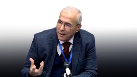 الجزائر بدأت قطف ثمار الحقول الشمسية الضخمة بالجنوب