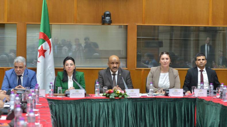 الحكومة ترفع ميزانية التجارة الداخلية دعمًا للقدرة الشرائية