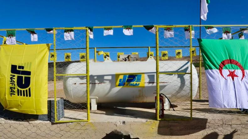 تدشين 12 صهريج غاز بروبان لفائدة 58 عائلة بأم البواقي