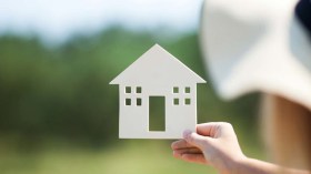 هل يحق للزوجة أن تطالب بسكن خاص؟