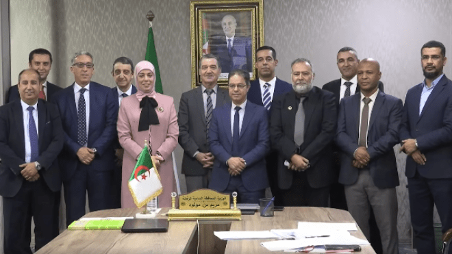 تنصيب أعضاء اللجنة العلمية والتقنية للمحافظة السامية للرقمنة