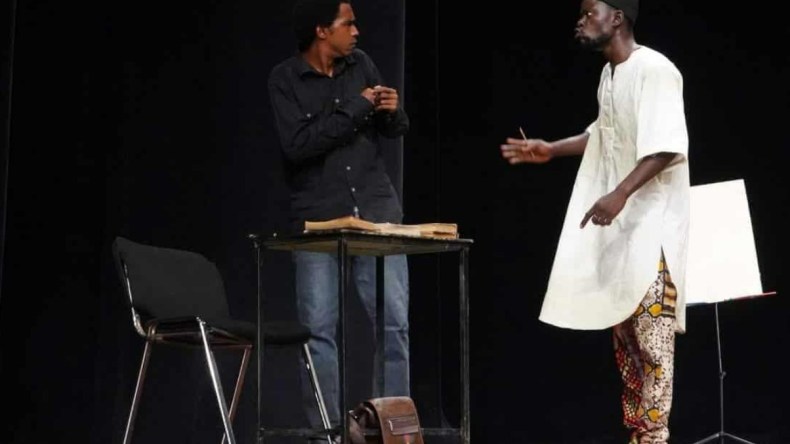 عرض” juste savoir” من غينيا… صراع الأجيال و دعوة للحوار والنقاش