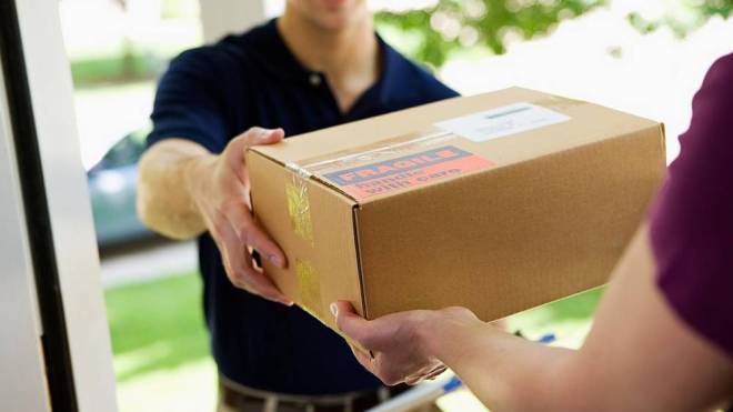 شروط جديدة لممارسة نشاط البريد السريع في الجزائر