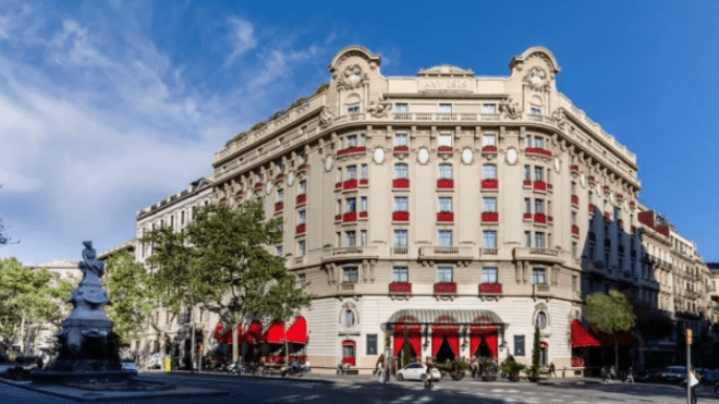 استرجعته الدولة رسميًّا…هذا هو فندق علي حداد في برشلونة!