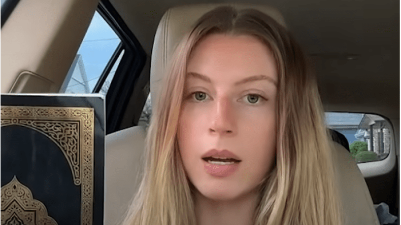 أمريكية تبحث في القرآن بعد سماعها عن ظلم المرأة.. والنتيجة غير متوقعة!