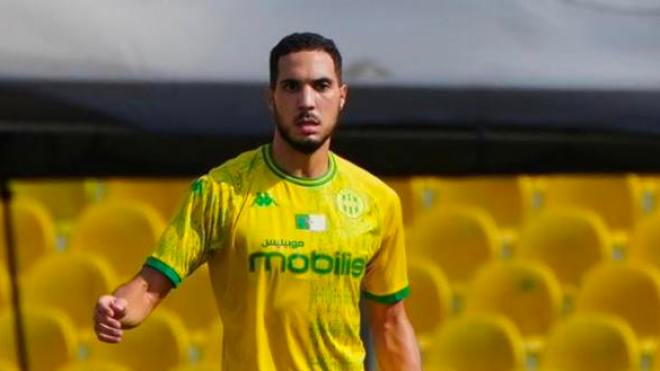 بوقرة يستدعي لاعبا جديدا