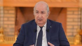 رئيس الجمهورية تبون يُعزي في وفاة اللاعب الدولي “سالمي”