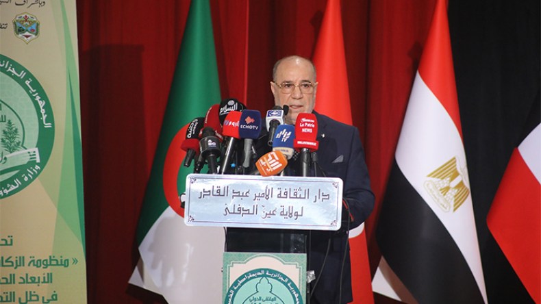 تطوير آليات جمع الزكاة وتوزيعها على مستحقيها