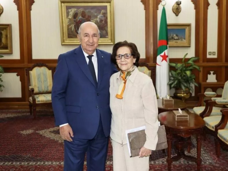 Le président de la République reçoit la moudjahida Djamila Bouhired