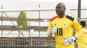 حارس أوغندا يلعب منذ تصفيات مونديال 2006 أيّام مزاير وبن حمو!