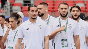 قائمة اللاعبين الأساسيين الجزائريين أمام الصومال