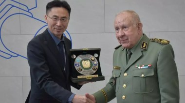 Le Général d’Armée Saïd Chanegriha poursuit sa visite officielle en République de Corée