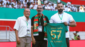 بالصور.. إدارة “المولودية” تكرّم عائلة الشهيد “علي لابوانت”