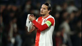 حاج موسى أفضل لاعب في فريقه فينورد أمام أستون فيلا