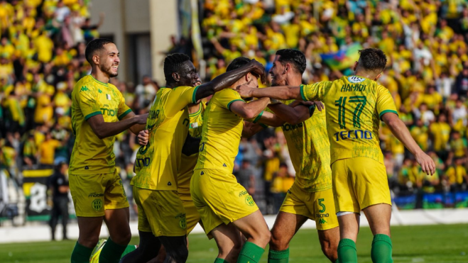 انطلاق عملية بيع تذاكر مباراة شبيبة القبائل والاتحاد المنستيري