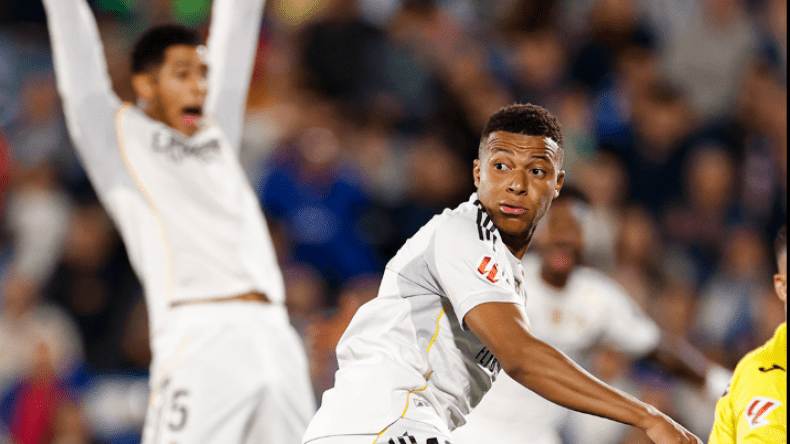 مبابي يكرّر رقما تاريخيا لكريستيانو رونالدو