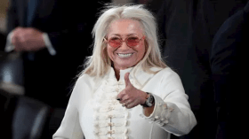 من هي المليارديرة التي تبرعت لترامب وأثرّت على قرارته؟