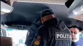 “لا ننقل اليهود”.. سائق حافلة أوكراني يرفض صعود صهيونية وابنها!