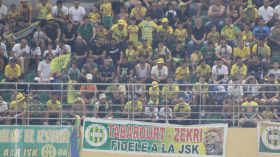 تخصيص 1000 تذكرة لأنصار شبيبة القبائل في مباراة الاتحاد المنستيري