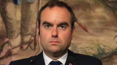 France: Sébastien Lecornu reconduit à Matignon par Emmanuel Macron
