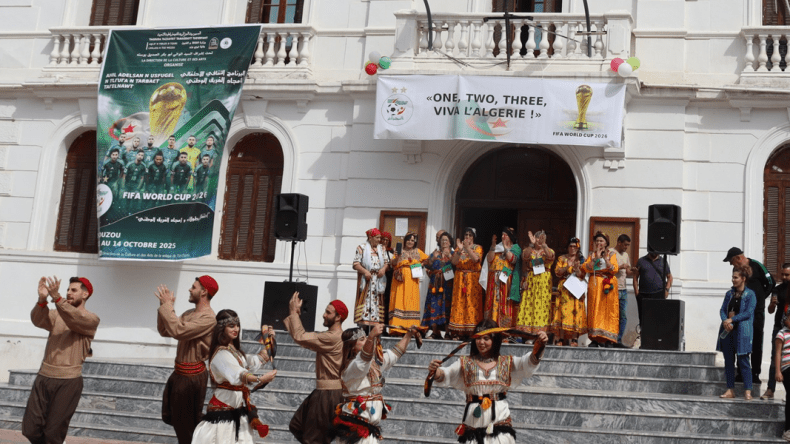 بالصور.. برنامج ثقافي ثري بتيزي وزو احتفالا بتأهل “الخضر” إلى المونديال