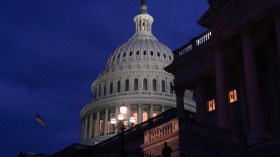 أدخل أمريكا رسميا في شلل تام.. ماذا يعني الإغلاق الحكومي؟  