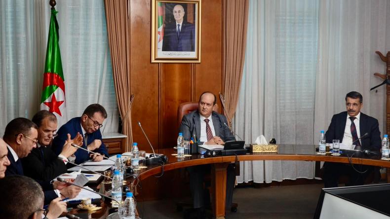 مشروع مرسوم جديد لتخفيض الفائدة على القروض الموجهة للاستثمار