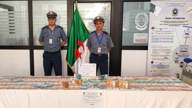 حجز أكثر من 46 ألف أورو غير مصرح بها بمطار بجاية الدولي