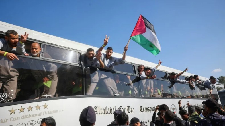 شرم الشيخ.. حماس والاحتلال يبحثان اليوم تفاصيل صفقة تبادل الأسرى