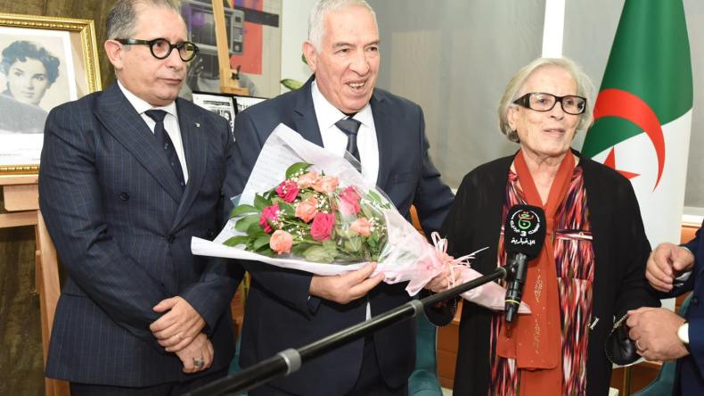 في ذكرى بسط السيادة على الإذاعة والتلفزيون.. تكريم المجاهدة زهية ظرف الله