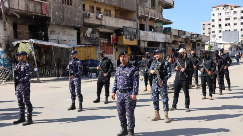 شرطة غزة تبدأ الانتشار في مناطق انسحاب الاحتلال  