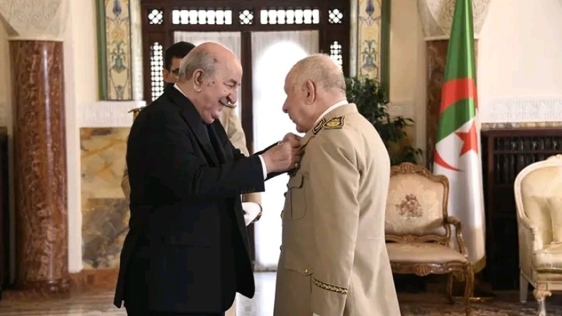 صدور قانوني الأوسمة العسكرية الجديدة