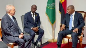 رئيس جمهورية أنغولا يستقبل عزوز ناصري بلواندا