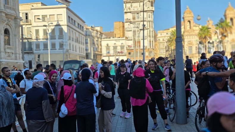 انطلاق فعاليات الماراطون الوردي بوهران