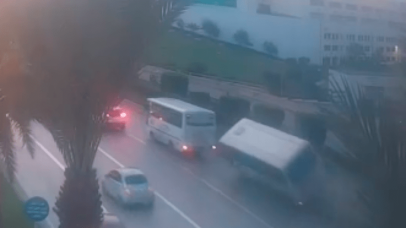 توقيف سائقين “متهوّرين” بعد أن رصدتهما كاميرات المراقبة (فيديو)