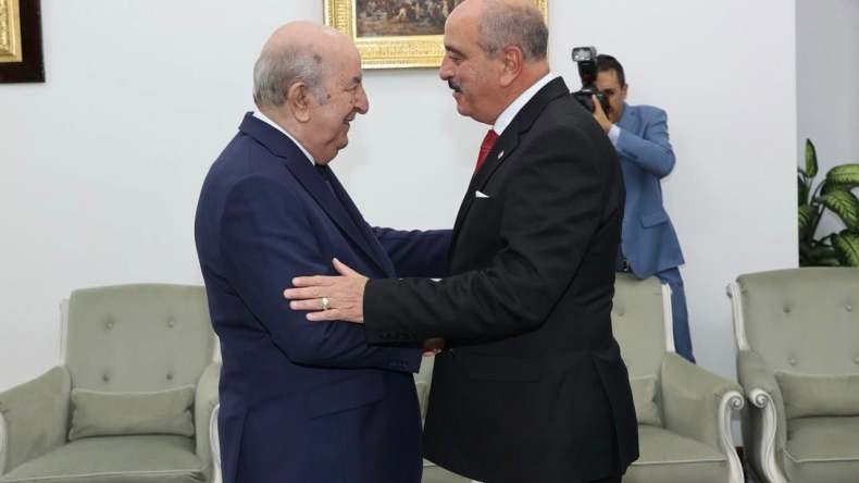 الرئيس تبون يستقبل وزير الخارجية التونسي