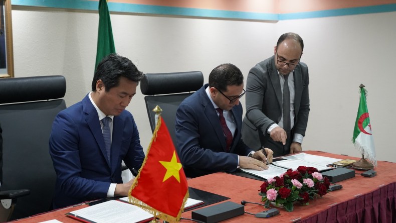 تعزيز التنسيق الجزائري-الفيتنامي استعدادًا لتوقيع اتفاقيات جديدة