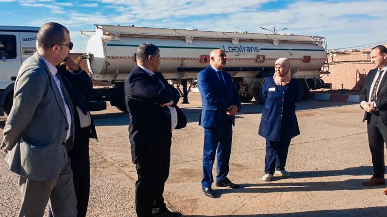 مدير “لوجيترانس” يزور بشار لتعزيز أنشطة النقل البري واللوجستيك