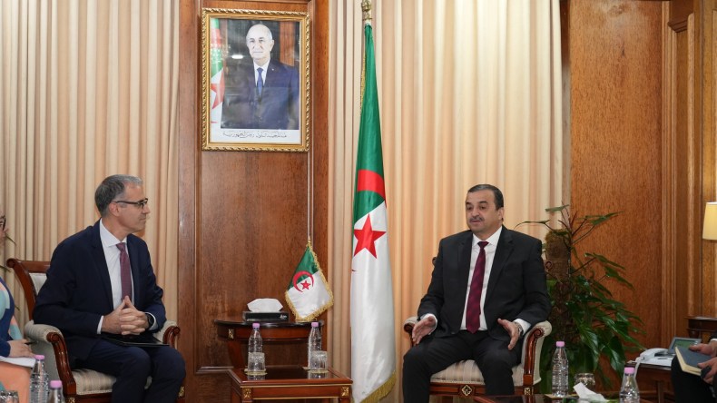 عرقاب يستعرض كبرى مشاريع القطاع أمام صندوق النقد الدولي