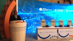 الجزائر تبرز التزامها بتطوير الهيدروجين النظيف