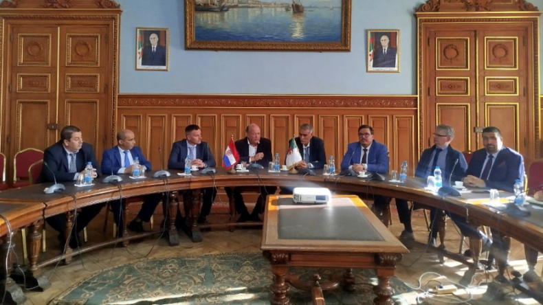 مباحثات جزائرية كرواتية لتطوير مجال الأعمال