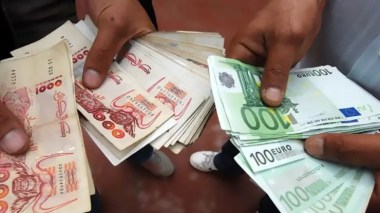 Voici combien coûte 100 Euros au Square Port-Saïd