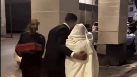 شاب جزائري يتحدى التقاليد.. وهذا ما فعله يوم زفافه!