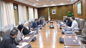 هكذا ردّ البرلمان على تساؤلات الاستدانة ومنظمة التجارة العالمية