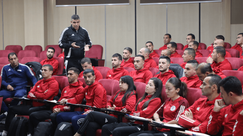 بالصور.. لقاء تقييمي لأداء حكام مباريات الرابطة المحترفة الأولى